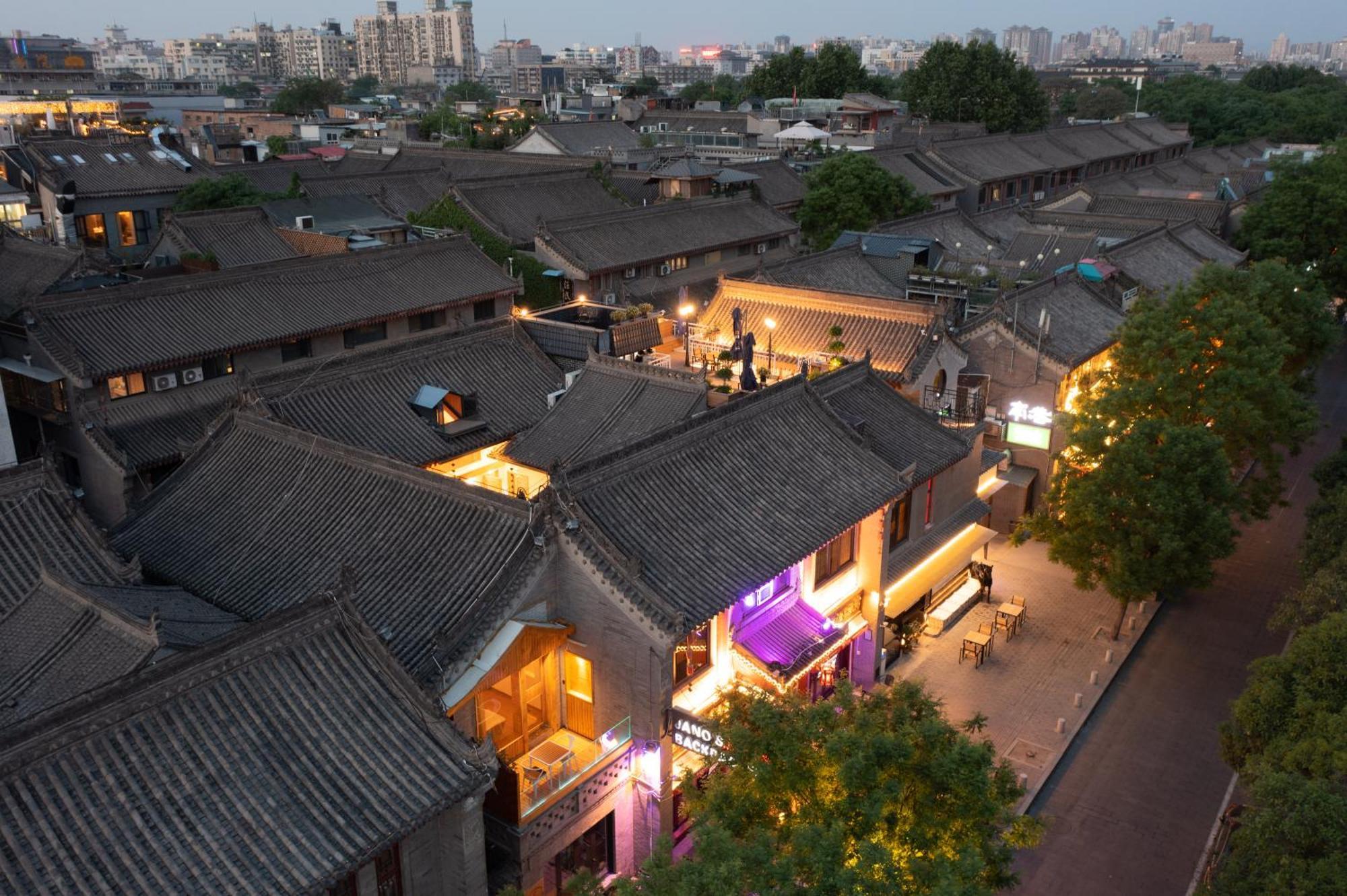 Joke Inn Xian Bagian luar foto